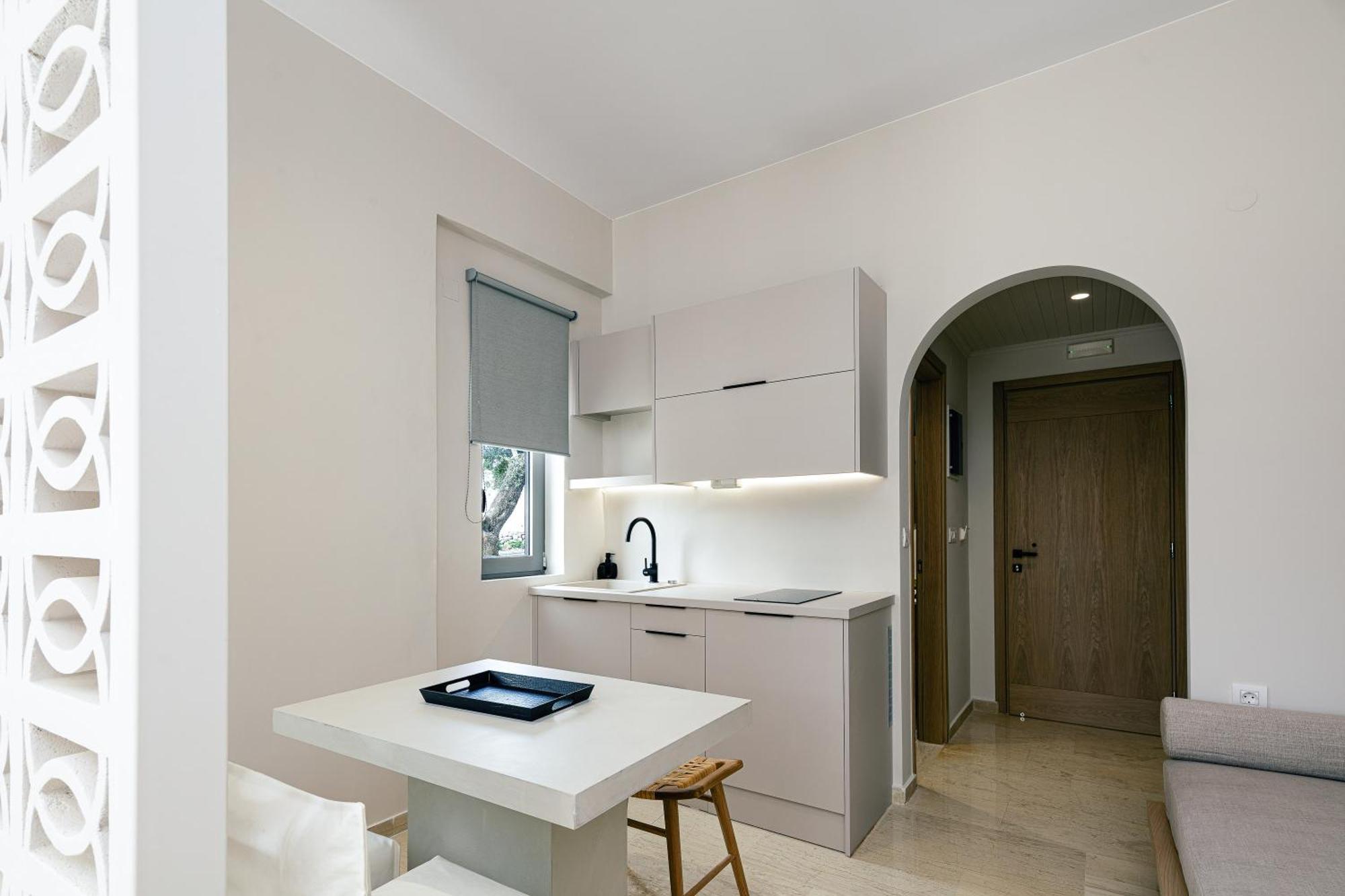 פלאקיאס Ariadne Suites מראה חיצוני תמונה
